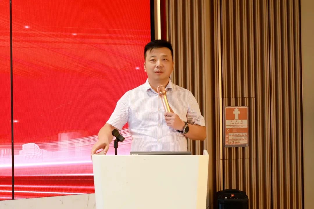 cb0a0834941ffe6802e7882bf7e0fcca.jpg